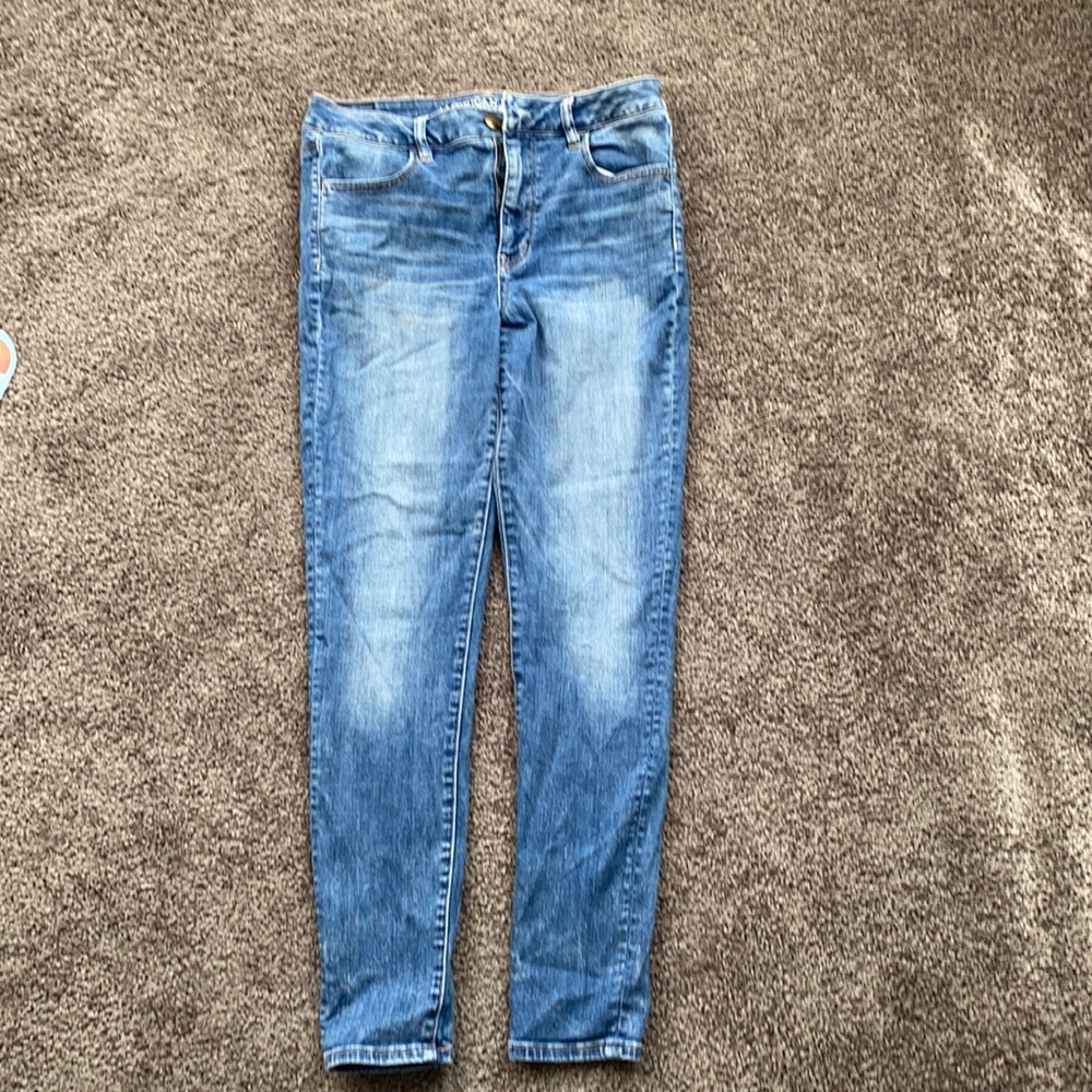 Medium wash American Eagle high rise jegging